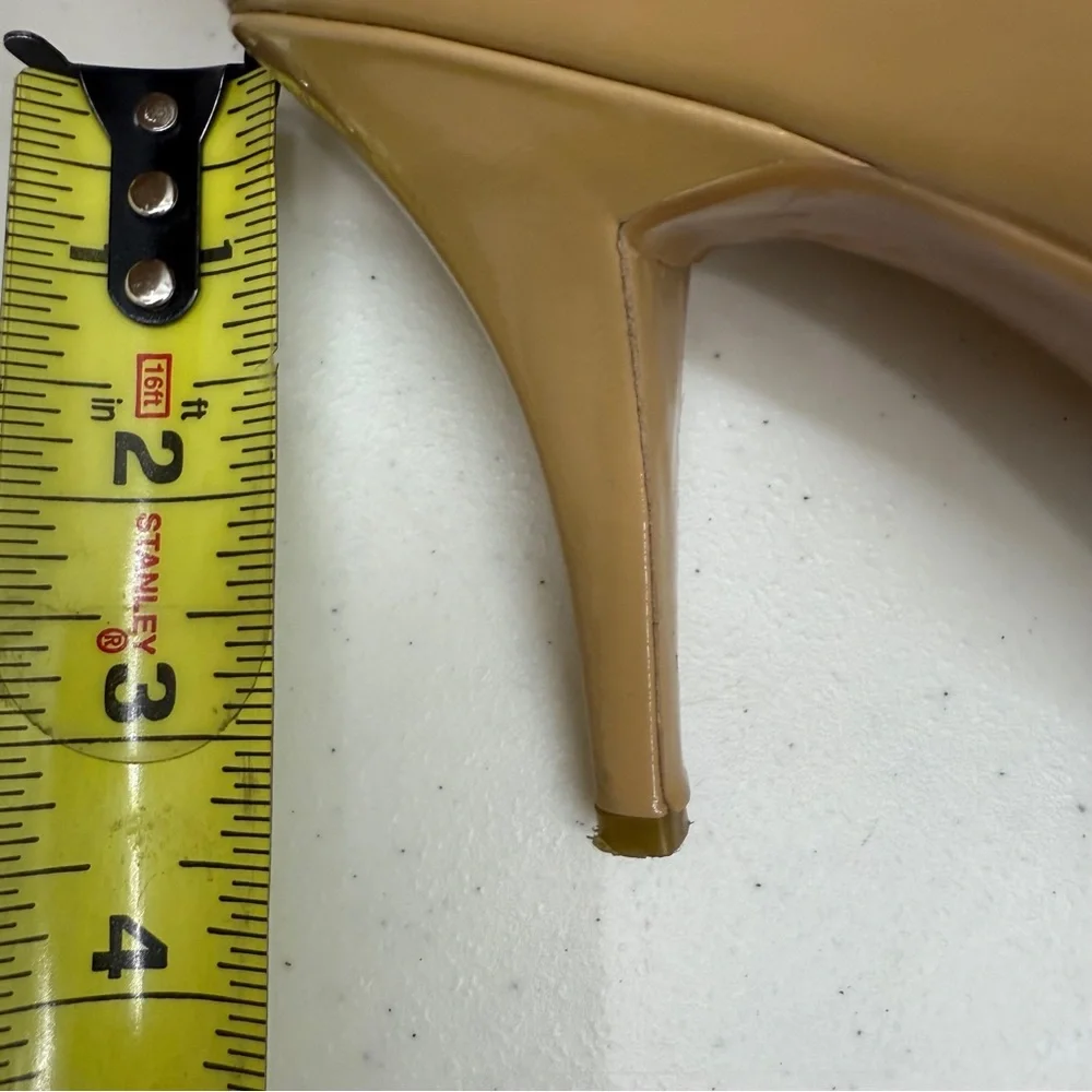 Michael Kors Beige Patent Leather Heels Size 10 Womens Designer Shoes